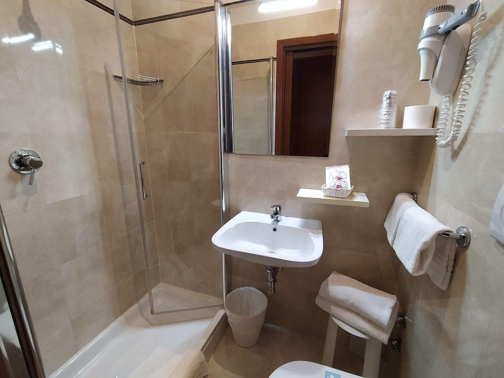 B&B Hotel Roma Italia Viminale Exteriör bild