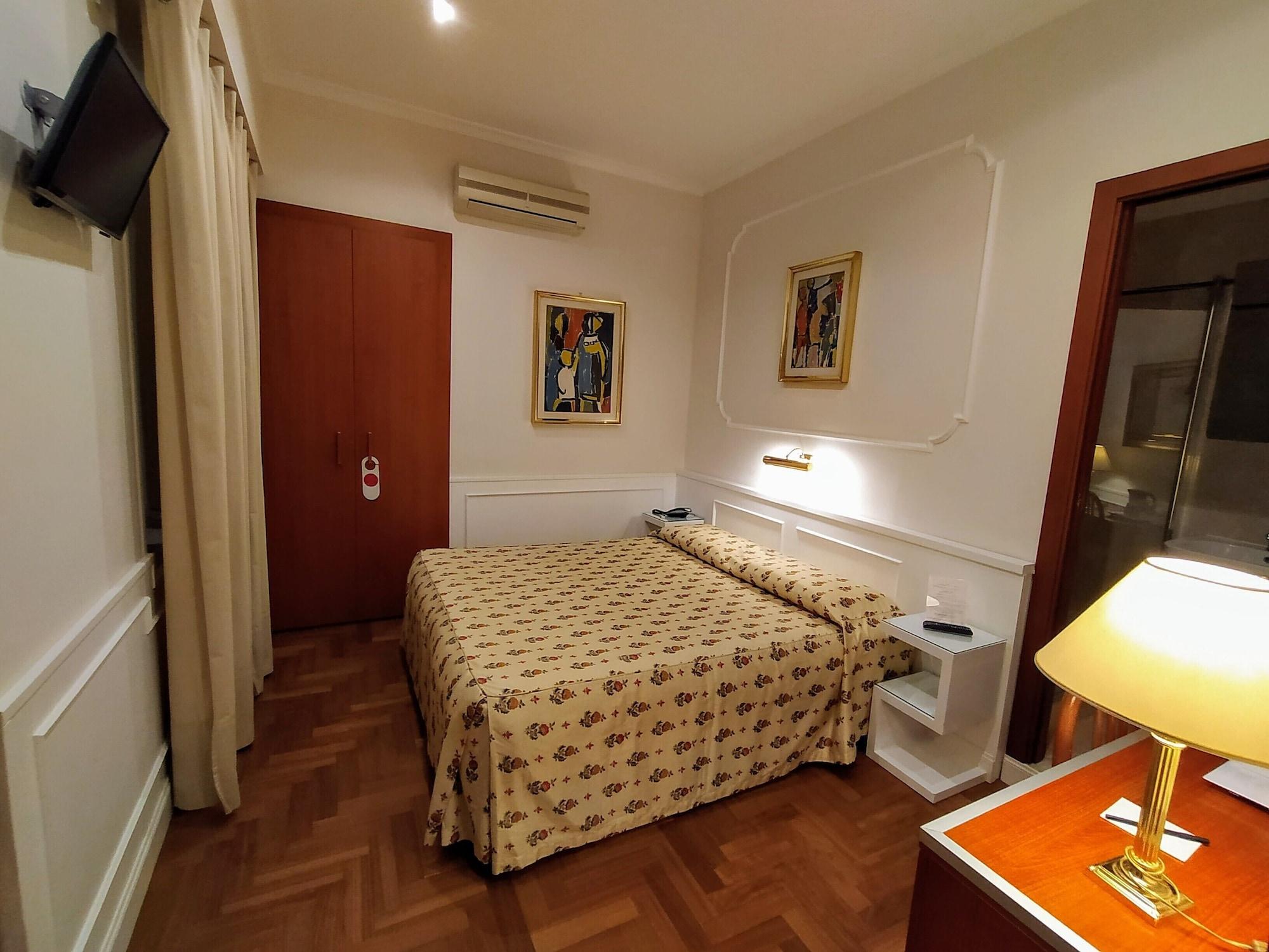 B&B Hotel Roma Italia Viminale Exteriör bild